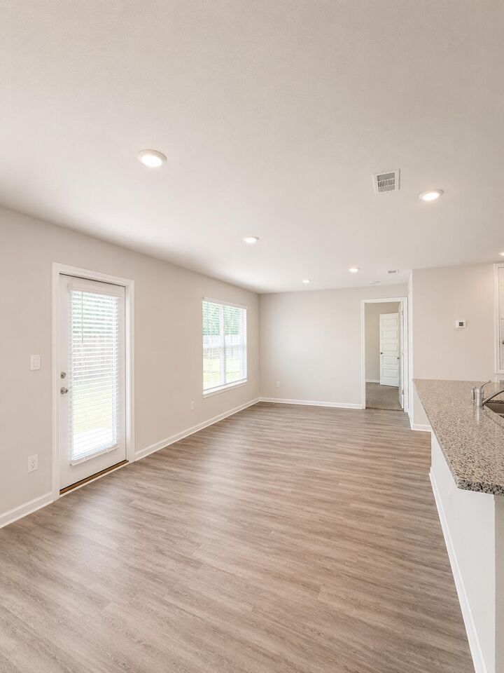 Property Photo: 3105 Tricia Circle FL 32539