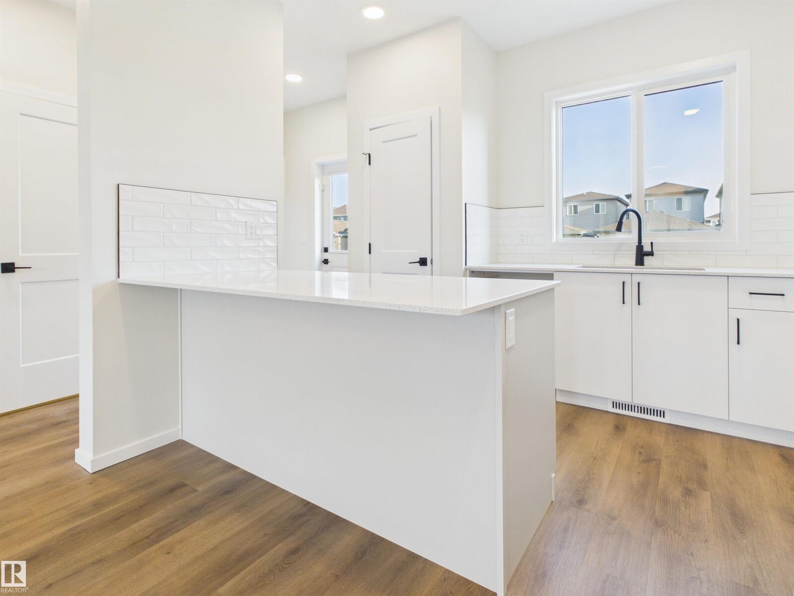 Property Photo: 87 Sereno Lane AB T8L 0Z9