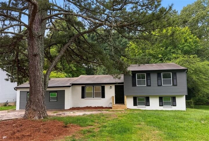 Property Photo: 6855 Kimberly Mill Road GA 30349