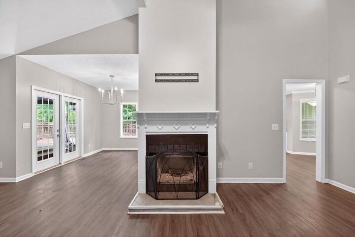 Property Photo:  4158 Berkshire Court  GA 30180 