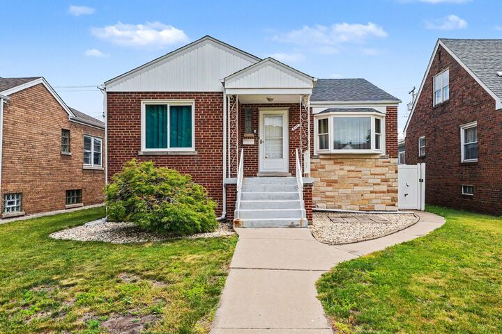 Property Photo: 2111 Stanton Avenue IN 46394