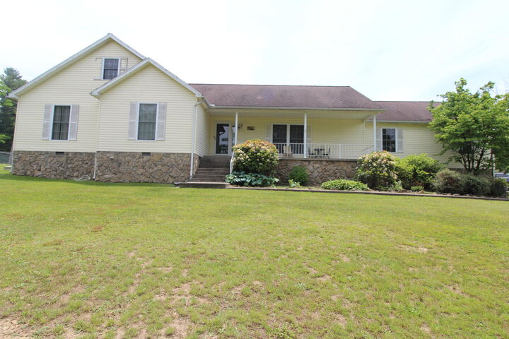Property Photo: 350 Farley Branch Rd WV 25825