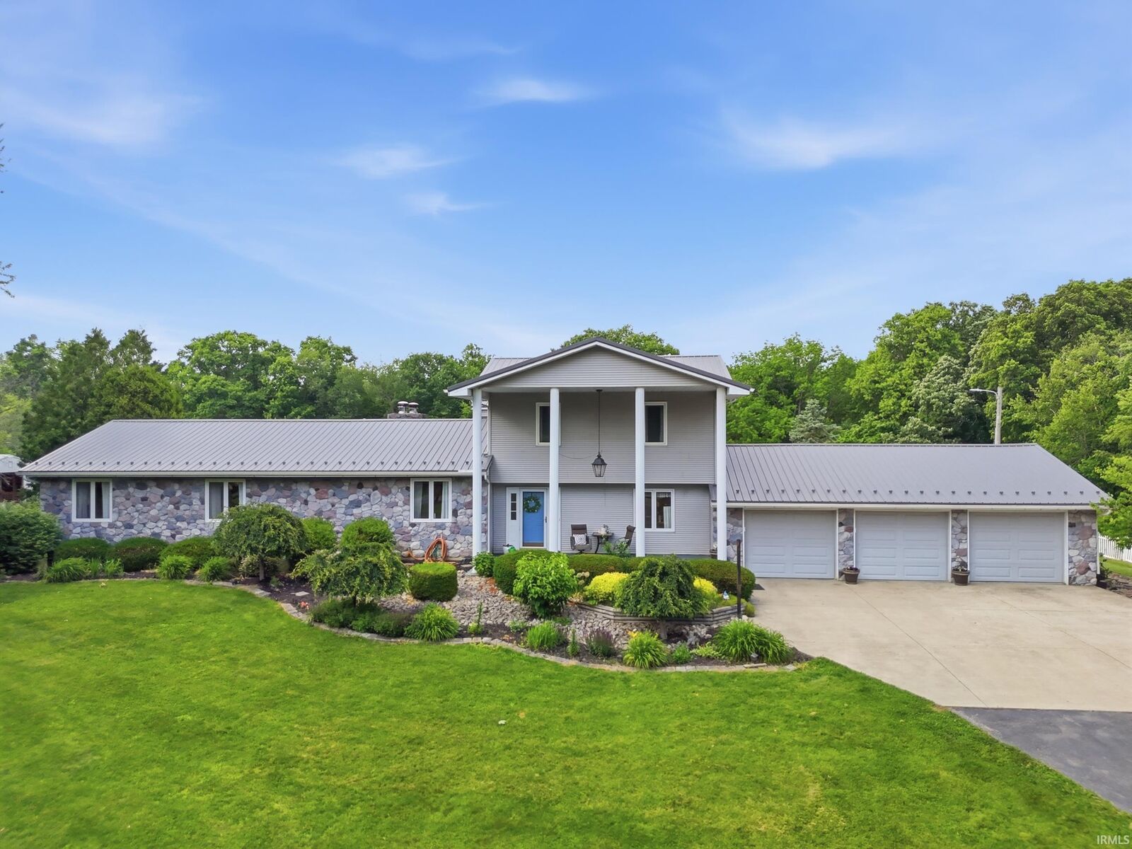 Property Photo: 4178 E 1100 N IN 46783-9436