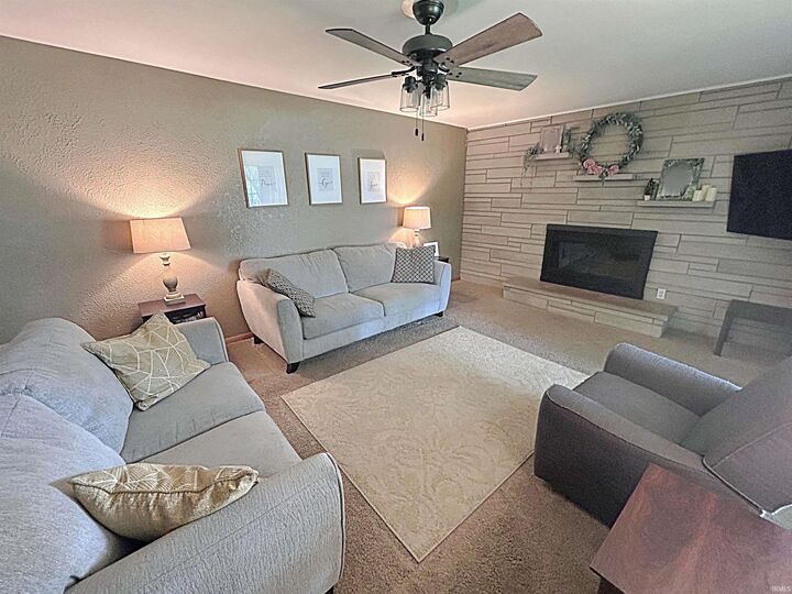 Property Photo:  1125 W Broadway Street  IN 47553 