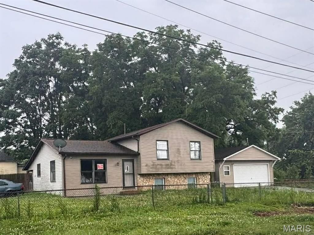 Property Photo:  2129 Nevada Avenue  IL 62040 