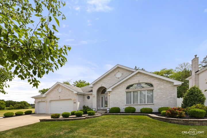 Property Photo:  13021 Holmes Drive  IL 60464 