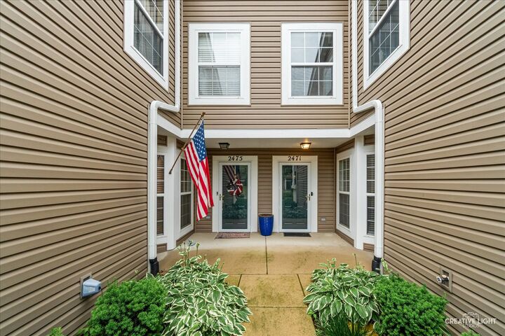 Property Photo:  2471 Wilton Lane  IL 60502 