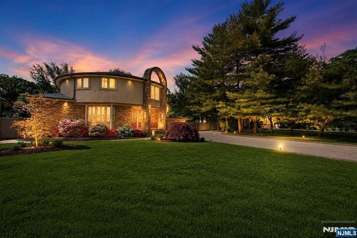 Property Photo: 290 Dunkerhook Road NJ 07652