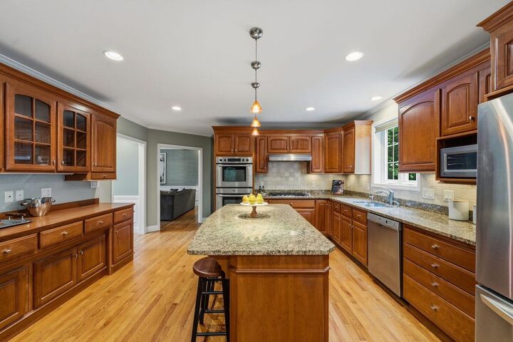 Property Photo:  10 Cristy Road  NH 03087 