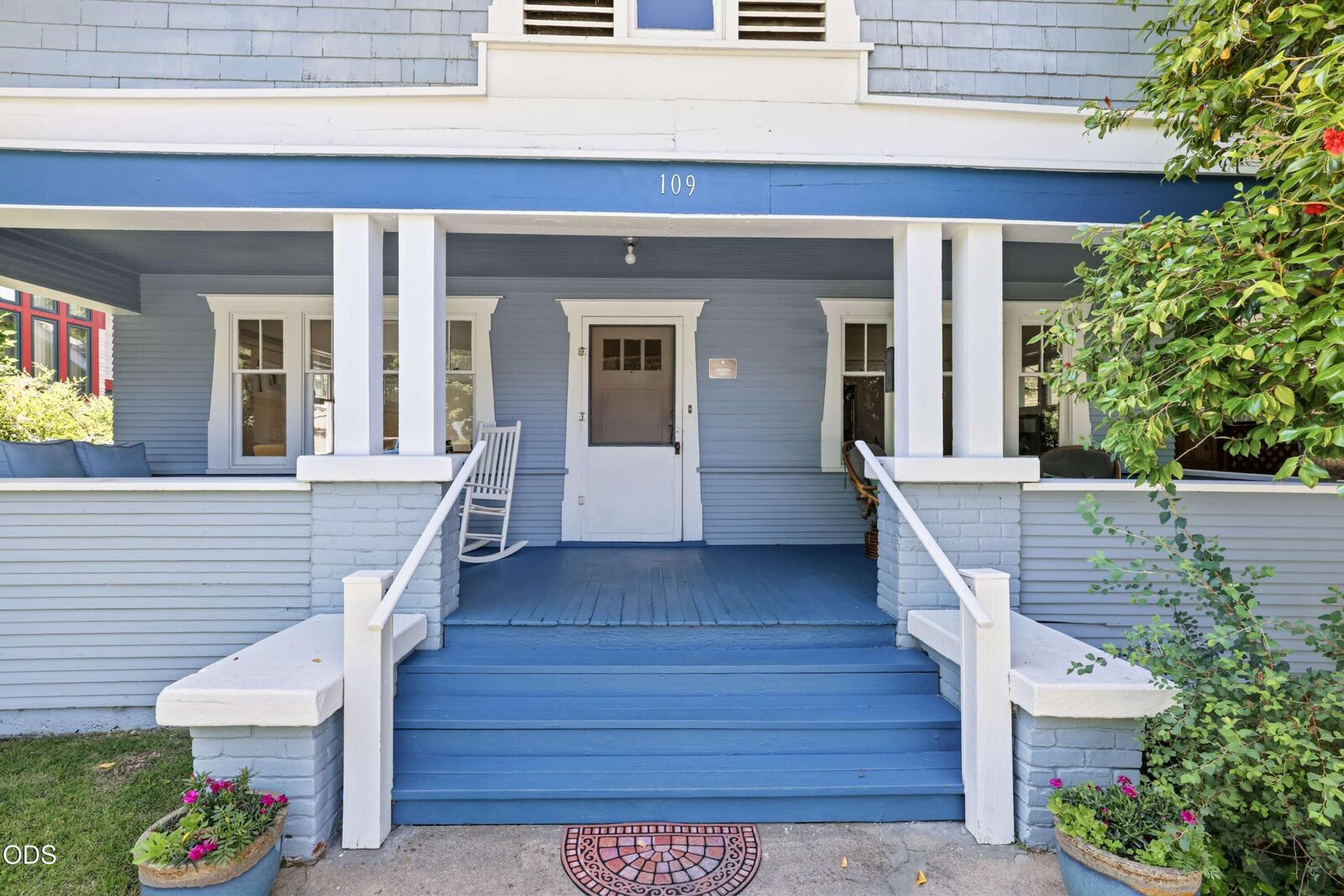 Property Photo: 109 Geneva Street OR 97504