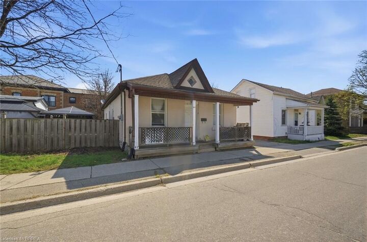 Property Photo: 103 Queen Street ON N3T 3C1