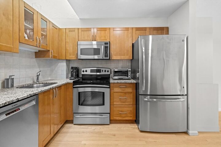 Property Photo:  48 Regent Circle 48  MA 02445 