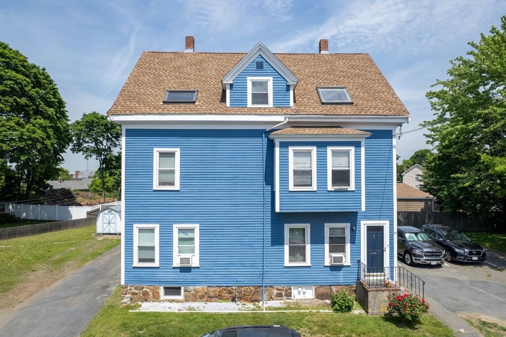 Property Photo: 37 Wellman St 3 MA 01915