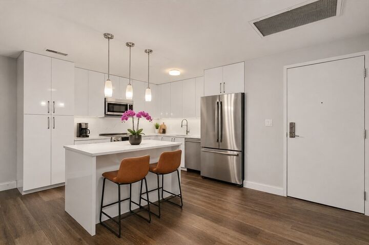 Property Photo:  771 Harrison Ave. 406  MA 02118 