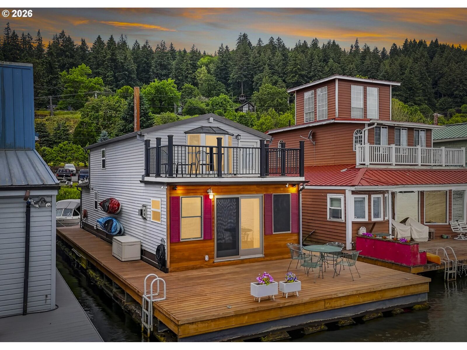 Property Photo: 13022 NW Marina Way 6 OR 97231