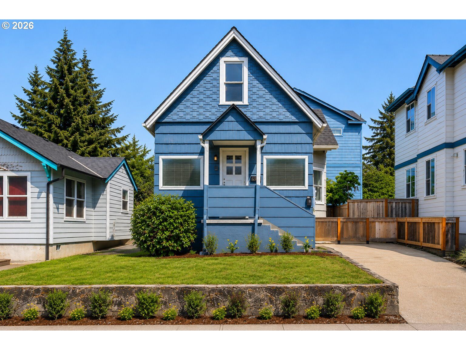 Property Photo: 6204 NE 8th Ave OR 97211