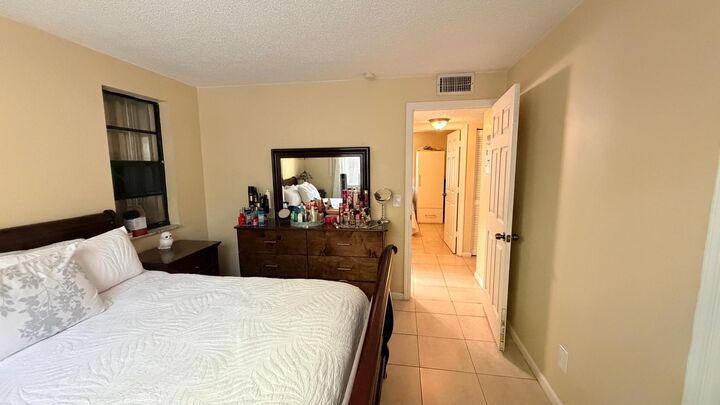 Property Photo:  3303 Kirk Road 4  FL 33461 