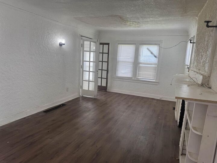 Property Photo:  1402 Henry Avenue  WI 53511 