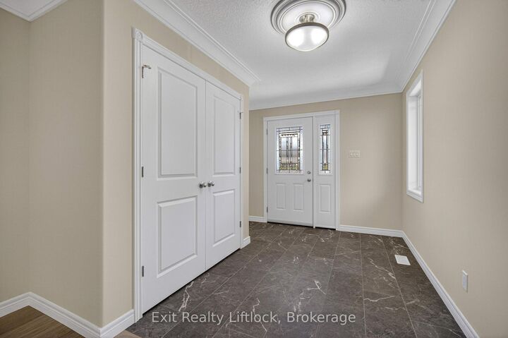 Property Photo: 242 O'Neil Street ON K9K 0H5