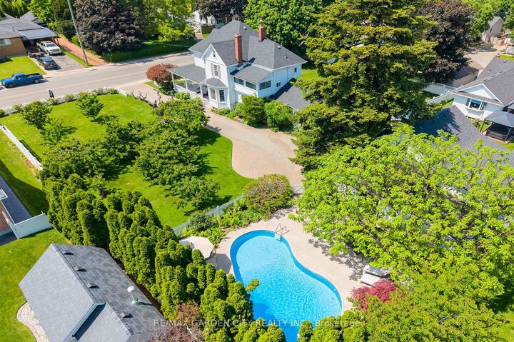 Property Photo: 24-26 Maple Avenue ON L3M 3B6