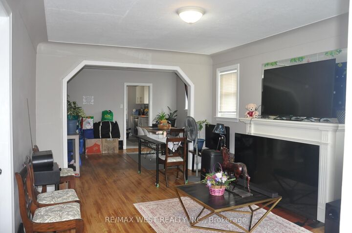 Property Photo: 1512 Rushland Avenue ON N5V 1X5