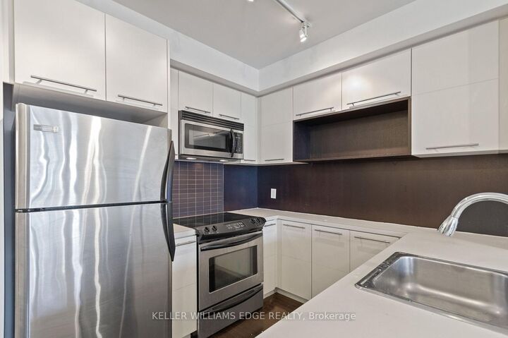 Property Photo: 25 Carlton Street 2308 ON M5B 1L4