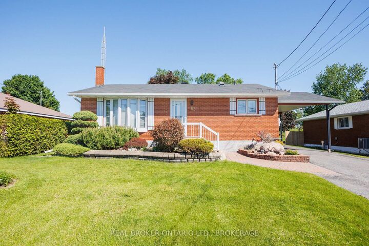 63 Kincardine Street W — photo 1