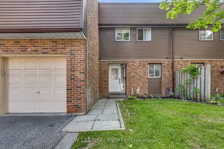 Property Photo: 1415 Fieldlight Boulevard 6 ON L1V 2S3