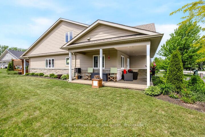 43 Napier Street W — photo 1