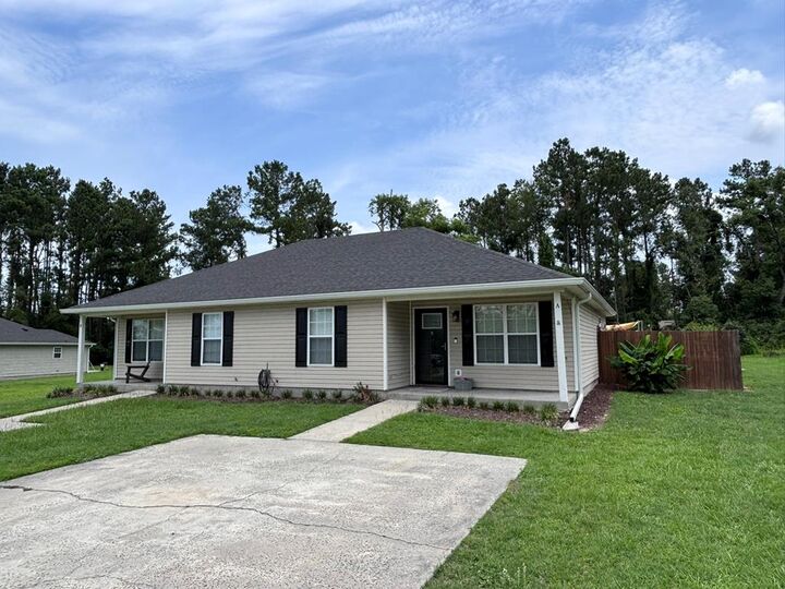 Property Photo: 6006 Susan Circle A/B GA 31605