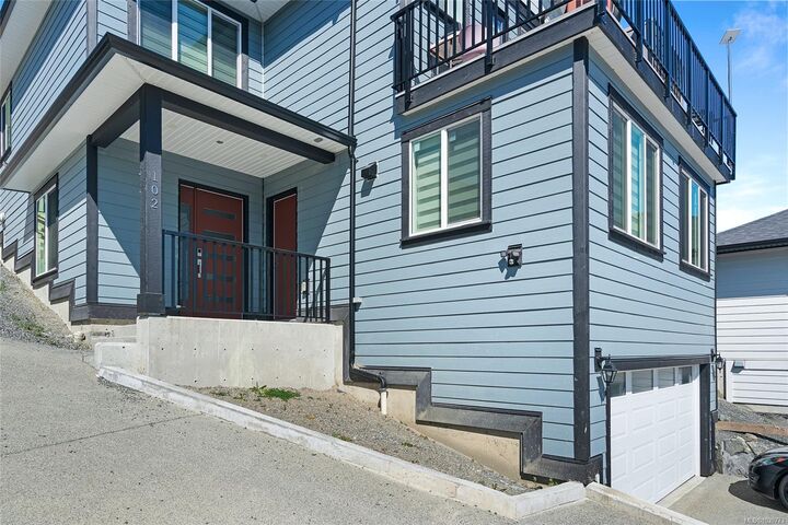 Property Photo: 102 Linmark Way BC V9T 0K5