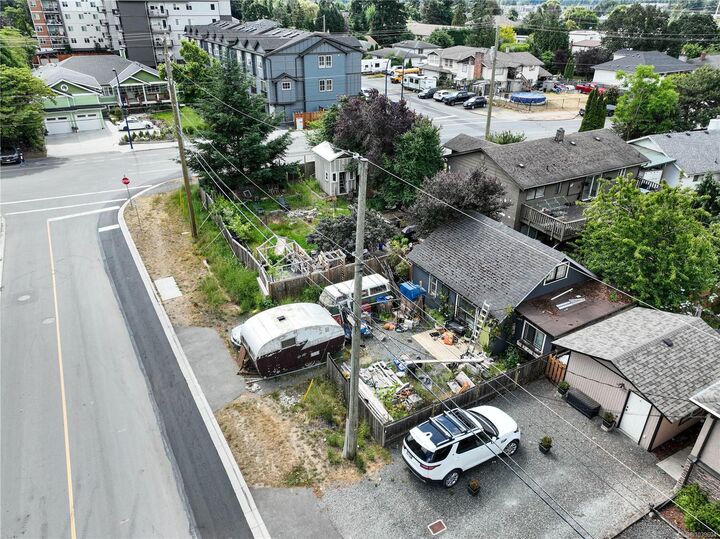 Property Photo: 1011 Costin Ave BC V9B 2T4