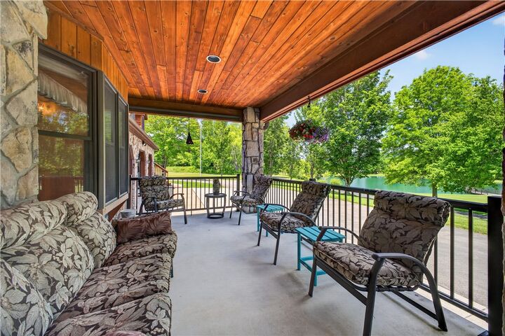 Property Photo: 134 Twin Lake Ln PA 15655