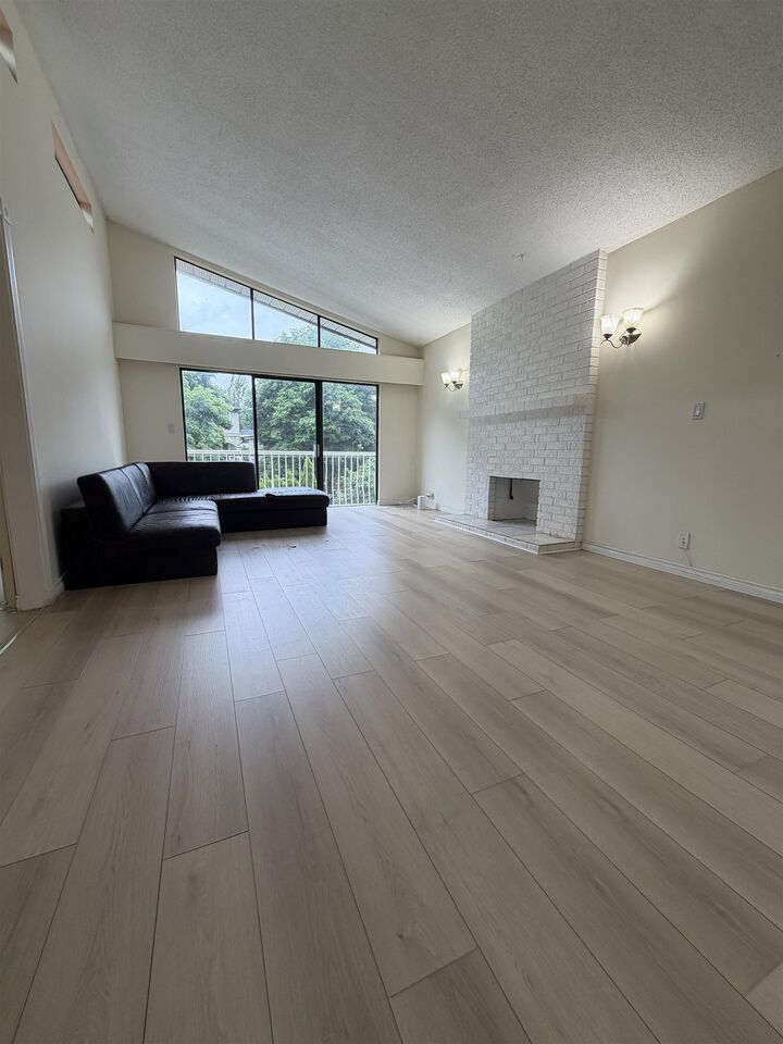 Property Photo: 5794 Lanark Street BC V5P 2Y5