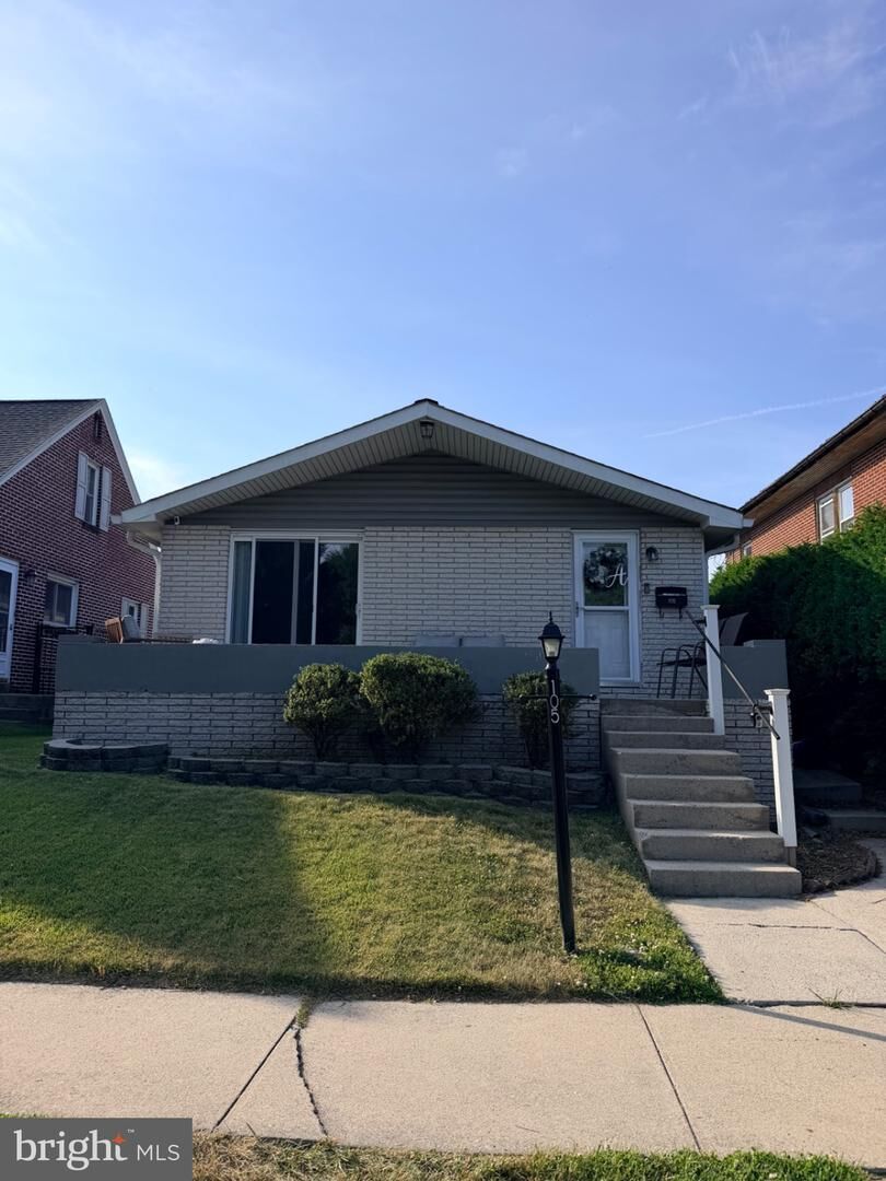 Property Photo:  105 W Areba Avenue  PA 17033 