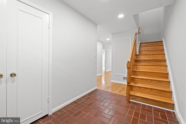 Property Photo: 3706 12th Street S VA 22204
