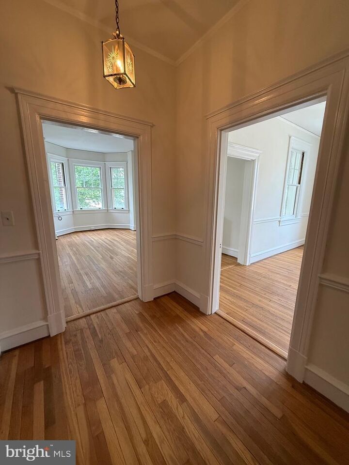 Property Photo: 700 Prince Edward 1 VA 22401