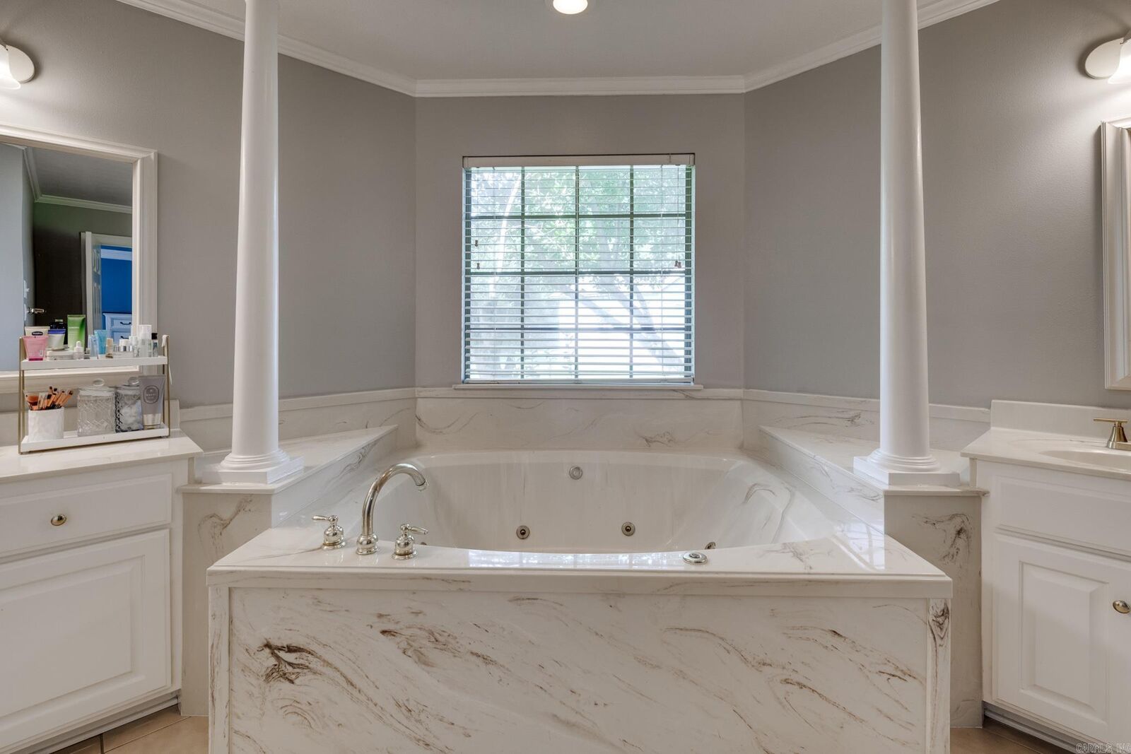 Property Photo:  3740 Marleigh Drive  AR 72034-7427 