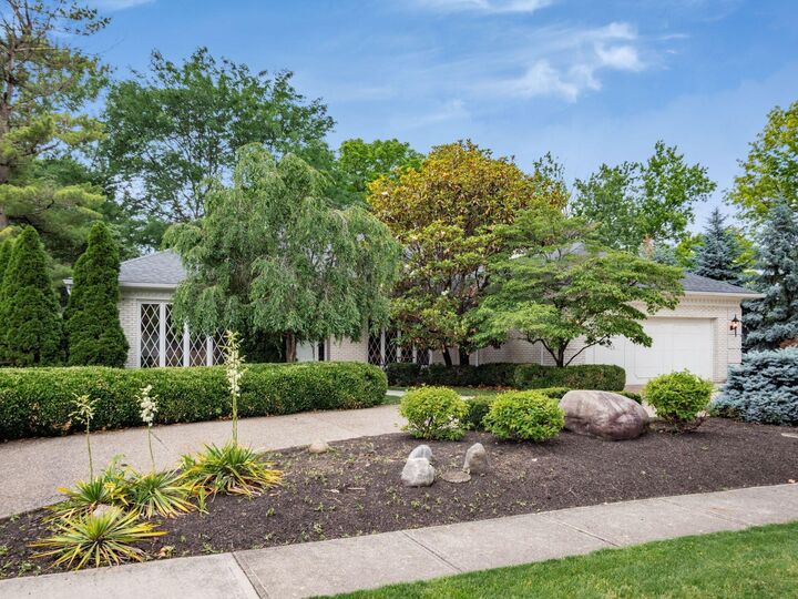 Property Photo:  4275 Shelbourne Lane  OH 43220 