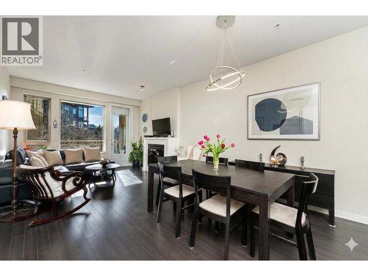 Property Photo: 159 West 22nd Street 311 BC V7M 0B6