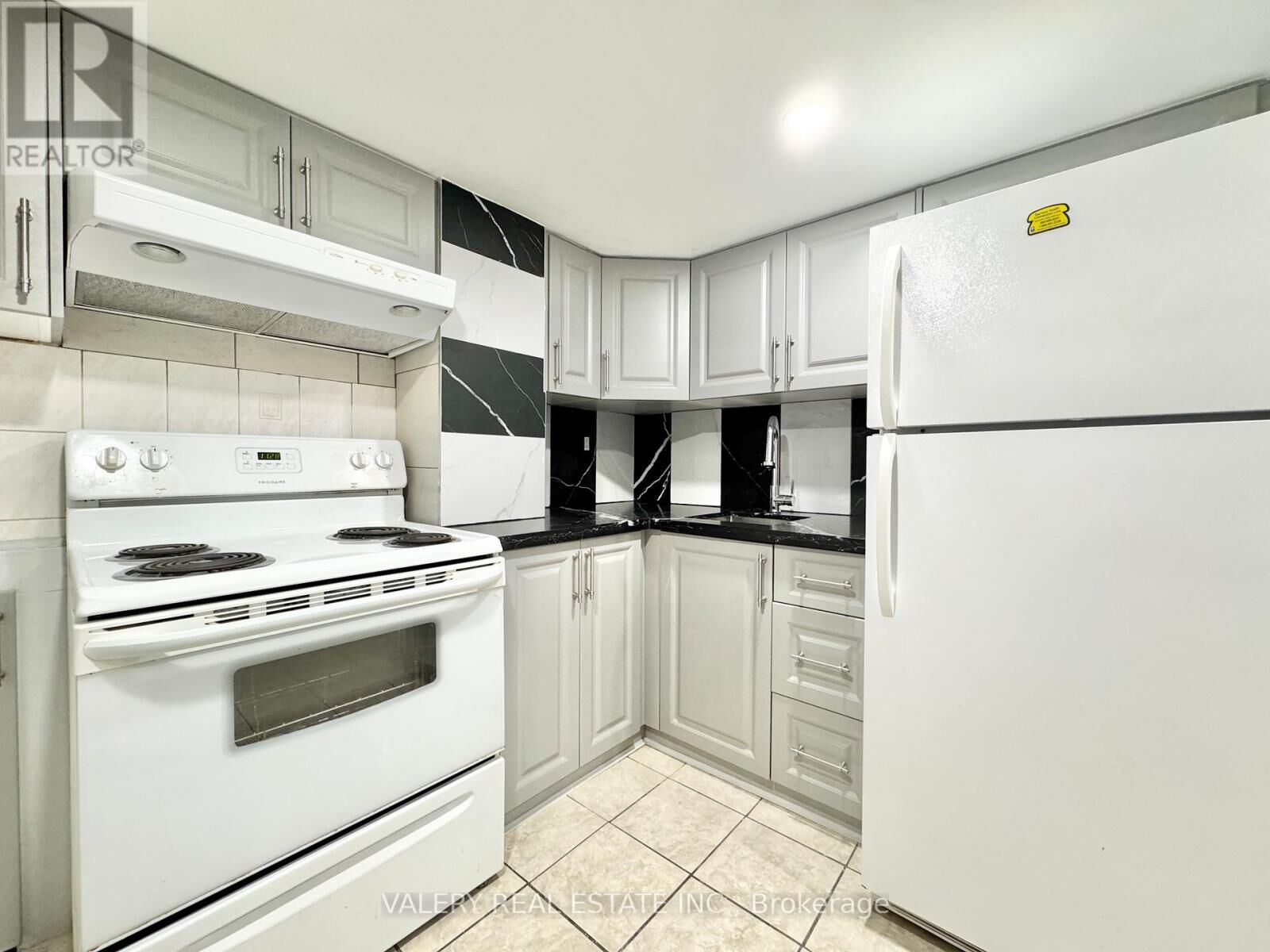 Property Photo: 94 Reed Drive 2 ON L1S 6T6
