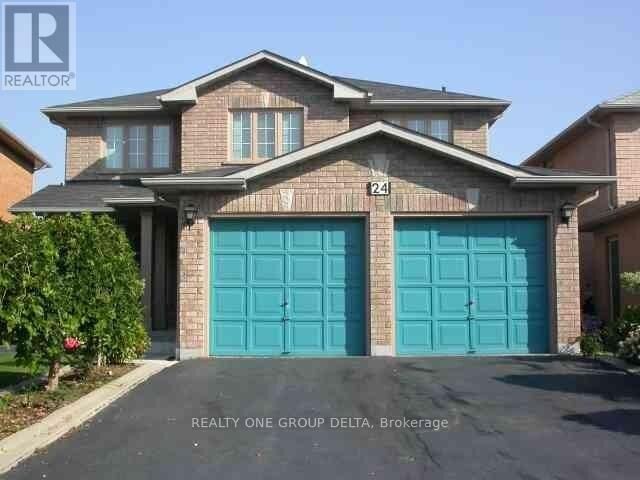 Property Photo:  24 Arborview Crescent Upper  ON M9W 7B3 