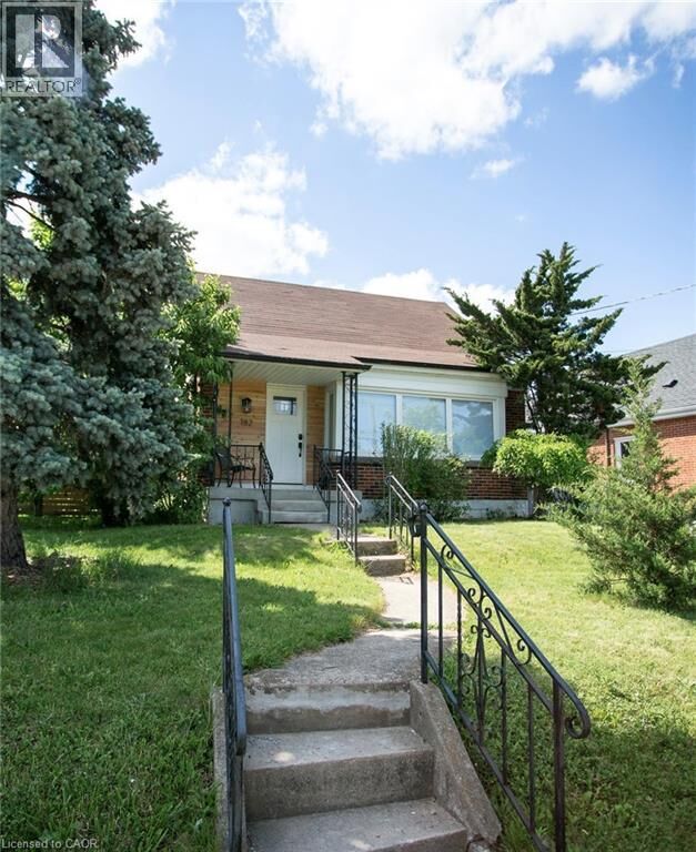 Photo de la propriété:  182 Erindale Avenue  ON L8K 4R4 