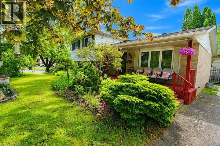Property Photo: 121 Melita Street ON N5C 3T3