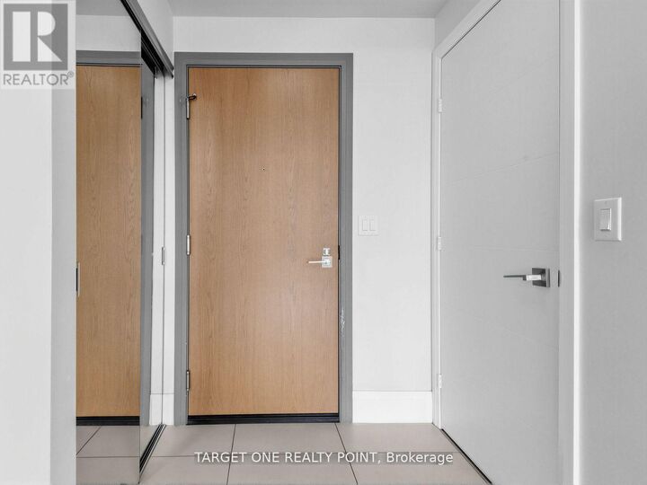 Property Photo: 28 Uptown Drive Rg20 ON L3R 5M8