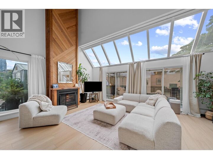 Property Photo:  110 Seventh Street 402  BC V3M 5W5 