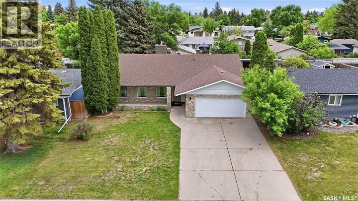 Property Photo: 314 Anderson Crescent SK S7H 4A3