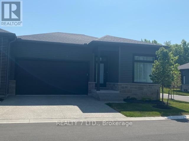 Property Photo: 9150 Willoughby Drive 40 ON L2G 0Z5