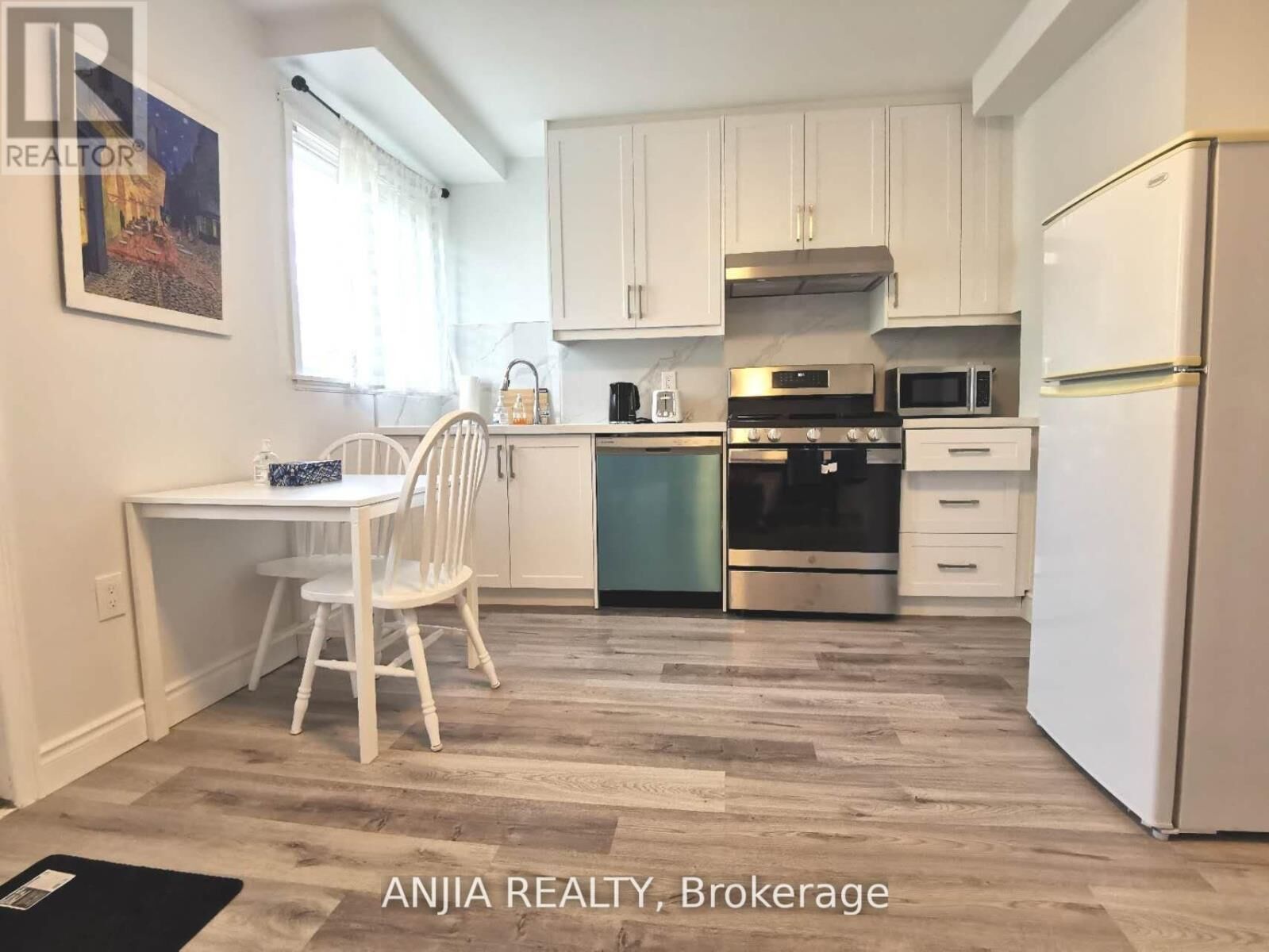 Property Photo:  256 Homewood Avenue 1  ON M2R 2N3 
