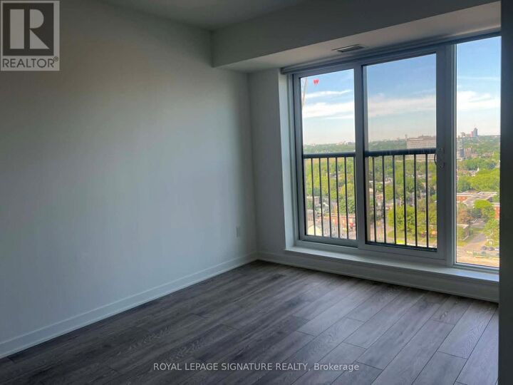 Property Photo:  10 Oak Street  ON M5A 0Z1 
